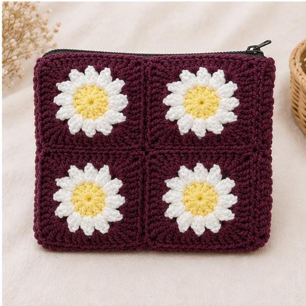Crochet Daisy Pouch